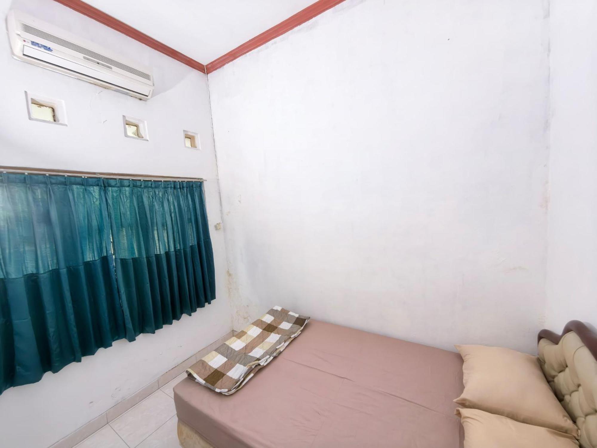 Mutiara Babarsari Homestay Jogja Yogyakarta Exterior photo